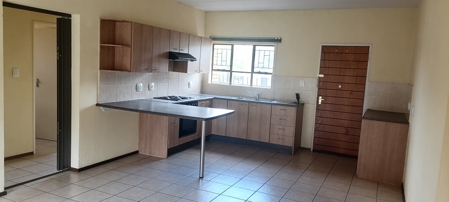 To Let 2 Bedroom Property for Rent in Sugar Bush Estate Gauteng