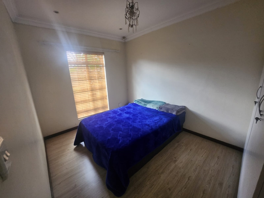 To Let 3 Bedroom Property for Rent in Lambton Gauteng