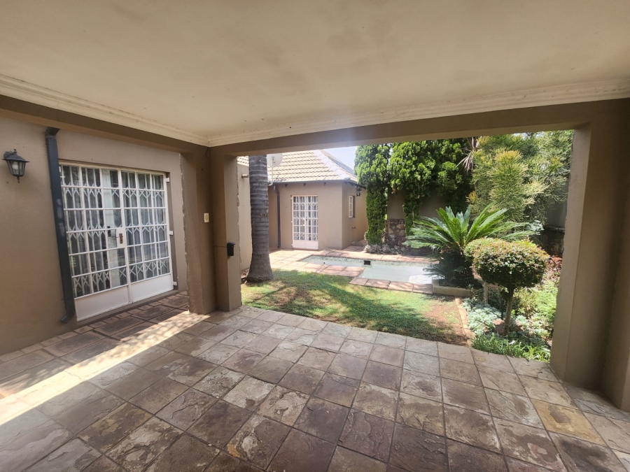 To Let 3 Bedroom Property for Rent in Lambton Gauteng