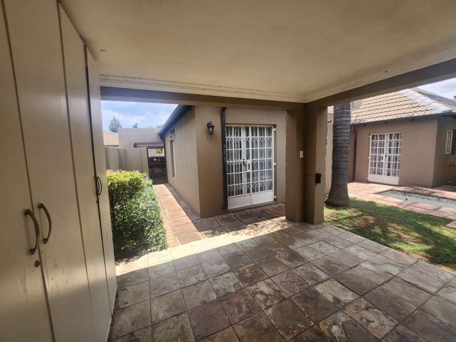 To Let 3 Bedroom Property for Rent in Lambton Gauteng