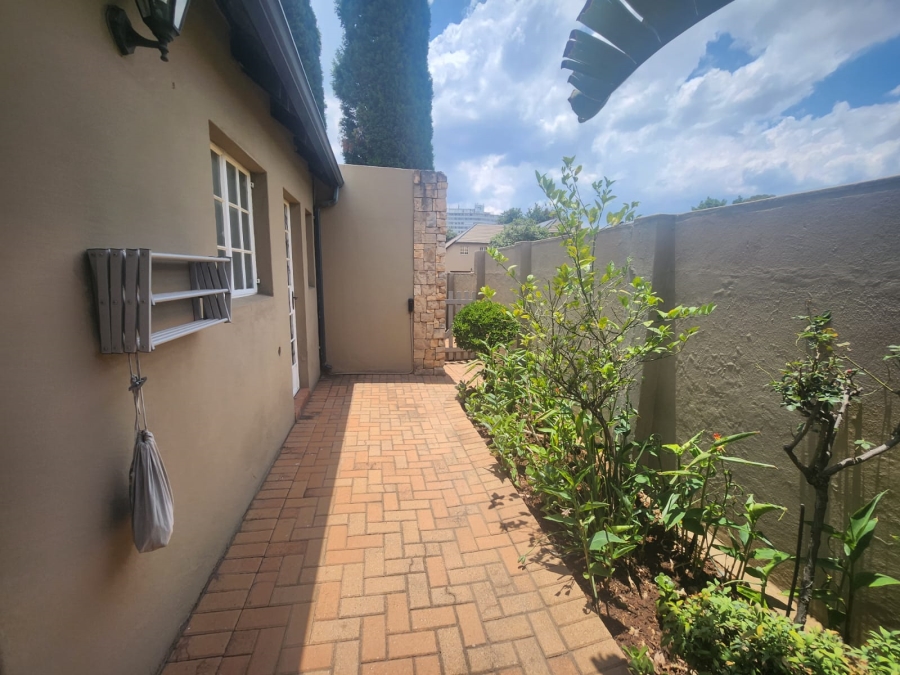 To Let 3 Bedroom Property for Rent in Lambton Gauteng