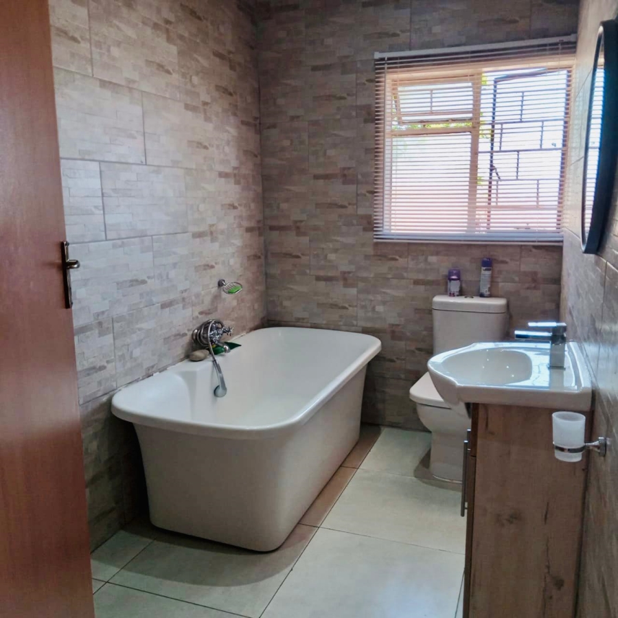 4 Bedroom Property for Sale in Bergsig Gauteng