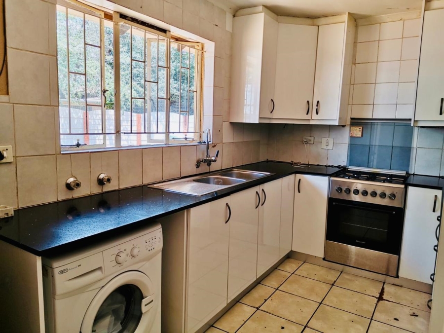 2 Bedroom Property for Sale in Dawn Park Gauteng