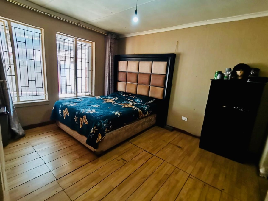 2 Bedroom Property for Sale in Dawn Park Gauteng