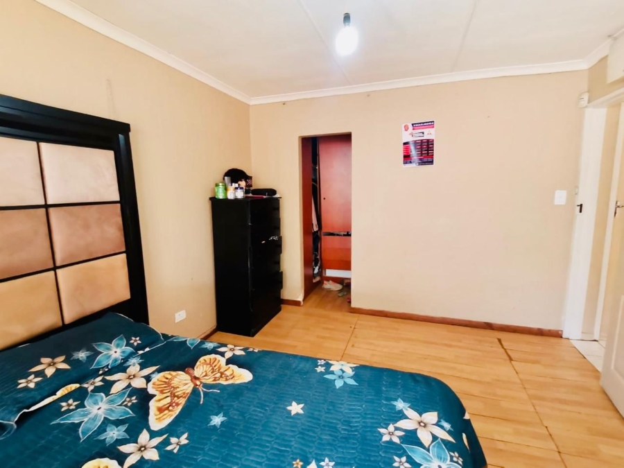 2 Bedroom Property for Sale in Dawn Park Gauteng