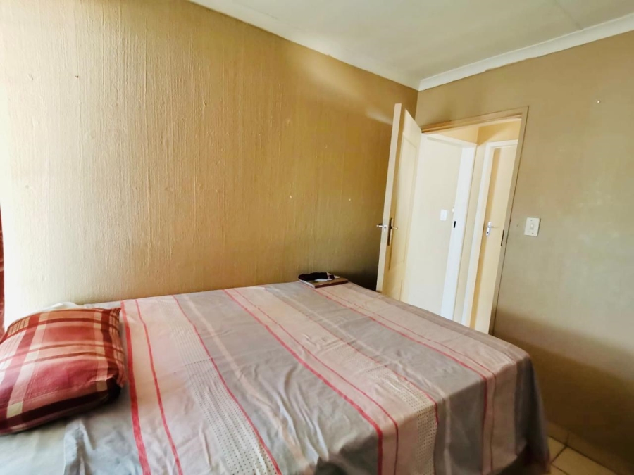 2 Bedroom Property for Sale in Dawn Park Gauteng