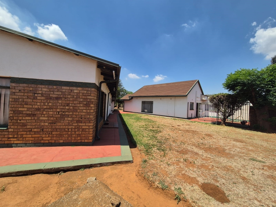 3 Bedroom Property for Sale in Van Der Merwes Kroon Gauteng