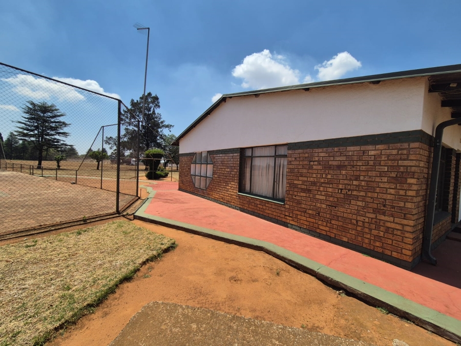 3 Bedroom Property for Sale in Van Der Merwes Kroon Gauteng