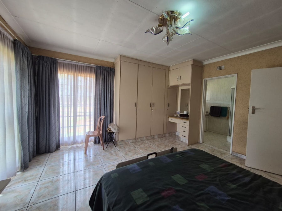 3 Bedroom Property for Sale in Van Der Merwes Kroon Gauteng