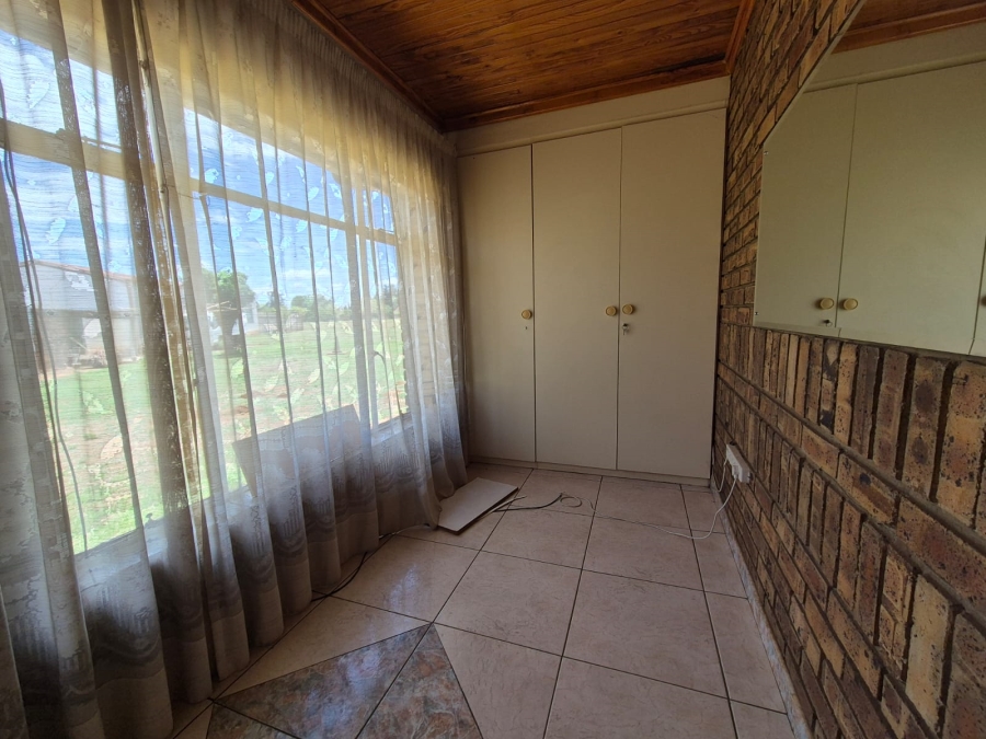 3 Bedroom Property for Sale in Van Der Merwes Kroon Gauteng