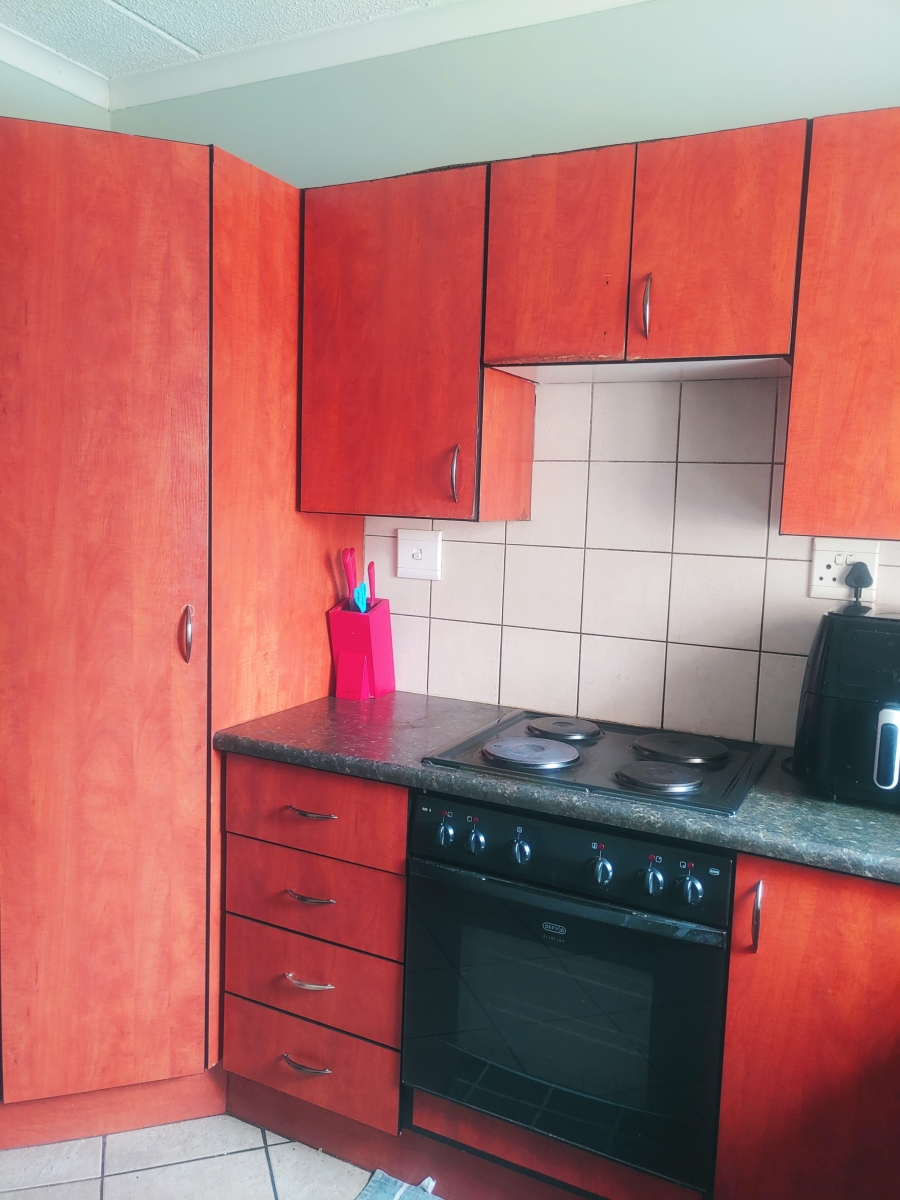 To Let 2 Bedroom Property for Rent in Terenure Gauteng