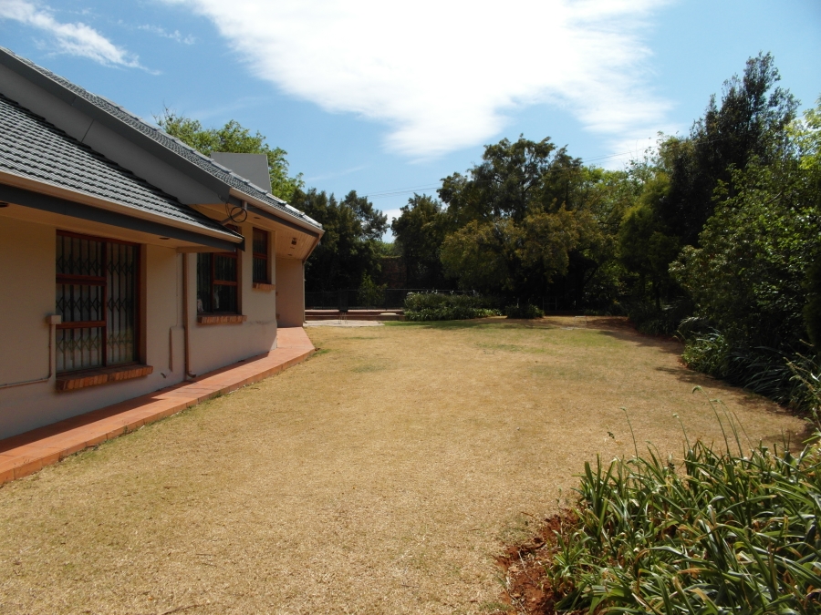 To Let 2 Bedroom Property for Rent in Northcliff Gauteng