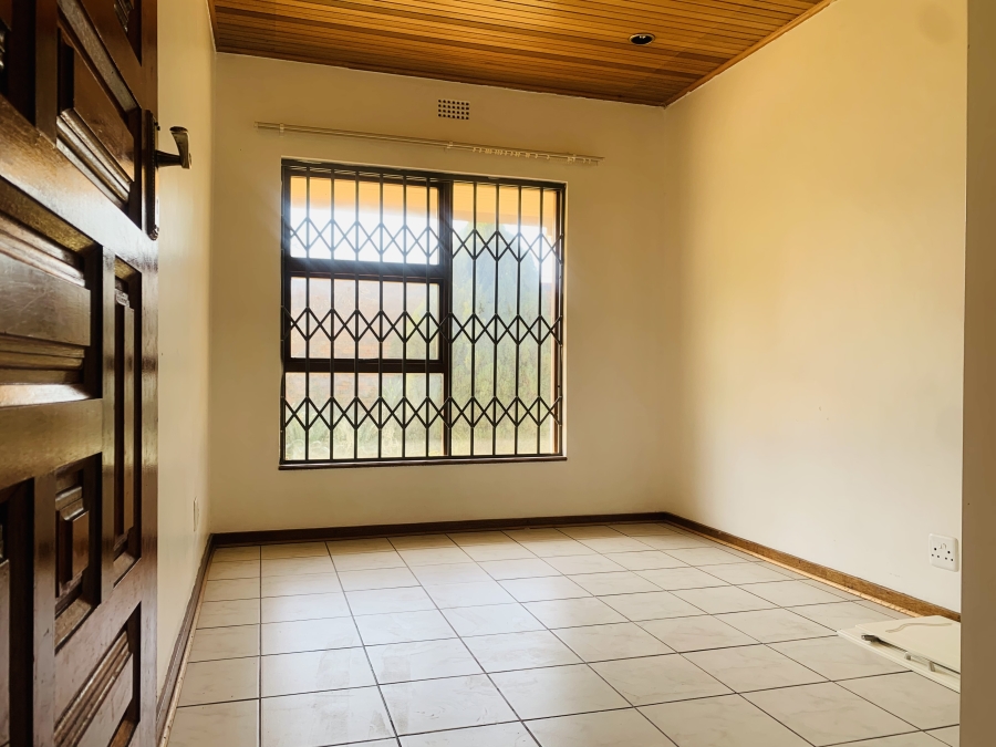 To Let 2 Bedroom Property for Rent in Northcliff Gauteng