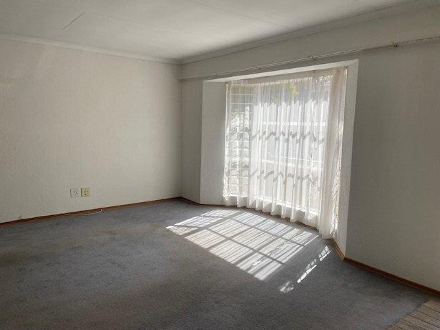 2 Bedroom Property for Sale in Discovery Gauteng