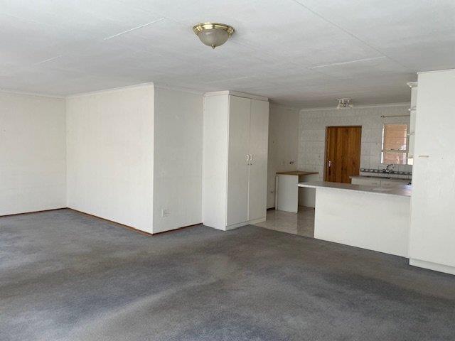 2 Bedroom Property for Sale in Discovery Gauteng