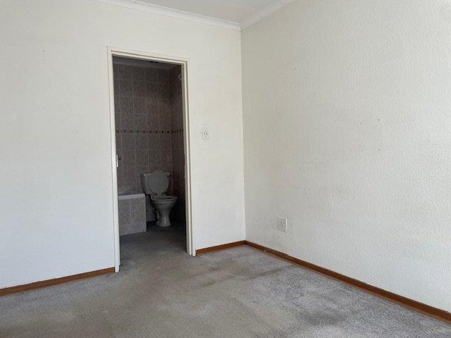 2 Bedroom Property for Sale in Discovery Gauteng