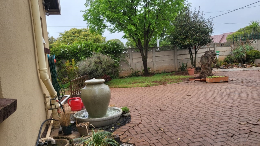 3 Bedroom Property for Sale in Witpoortjie Gauteng