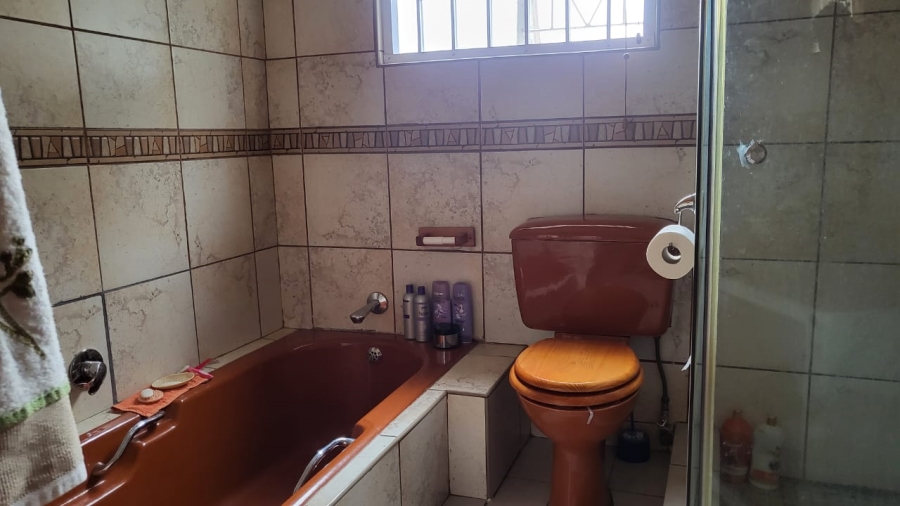 3 Bedroom Property for Sale in Witpoortjie Gauteng