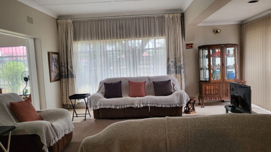 3 Bedroom Property for Sale in Witpoortjie Gauteng