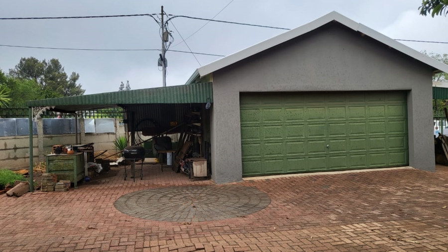 3 Bedroom Property for Sale in Witpoortjie Gauteng