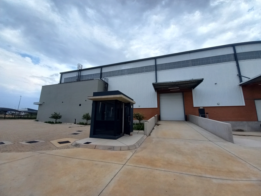 To Let commercial Property for Rent in Samrand Business Park Gauteng