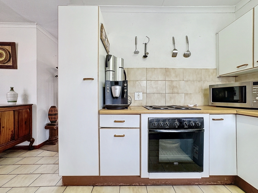 2 Bedroom Property for Sale in Erasmuskloof Gauteng