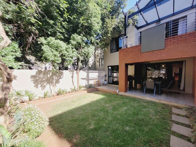 To Let 2 Bedroom Property for Rent in Lonehill Gauteng