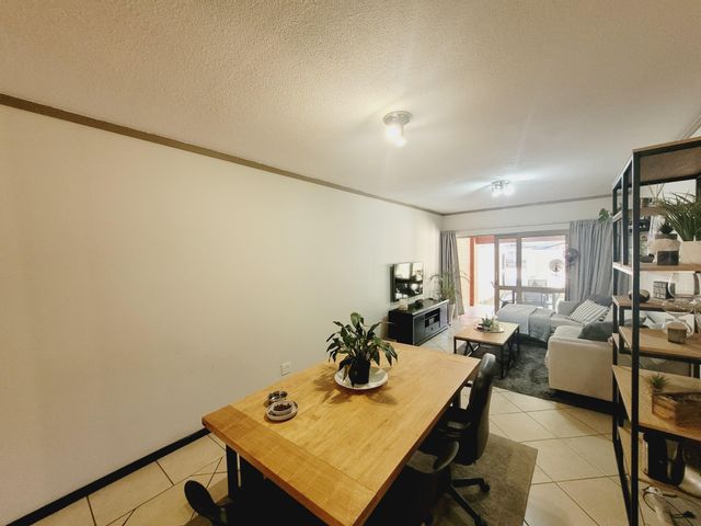 To Let 2 Bedroom Property for Rent in Lonehill Gauteng