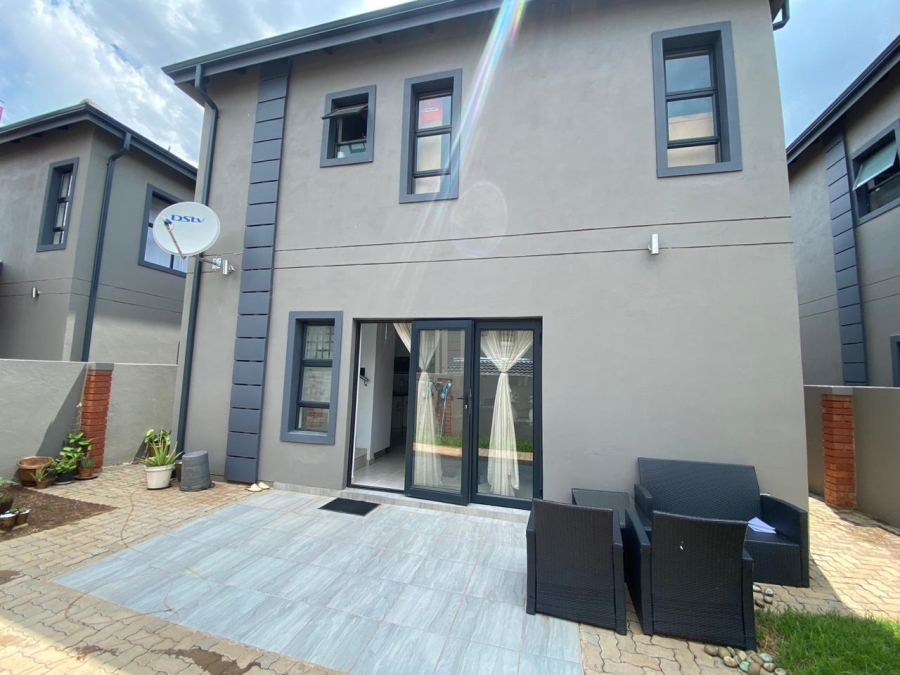 3 Bedroom Property for Sale in Raslouw Gauteng