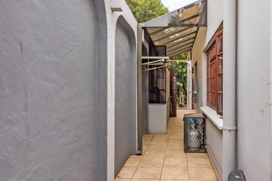 2 Bedroom Property for Sale in Atholl Gauteng