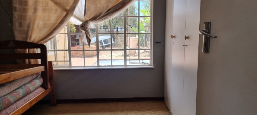 4 Bedroom Property for Sale in Bloubosrand Gauteng