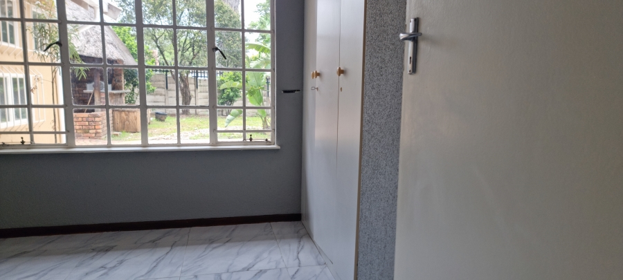 4 Bedroom Property for Sale in Bloubosrand Gauteng