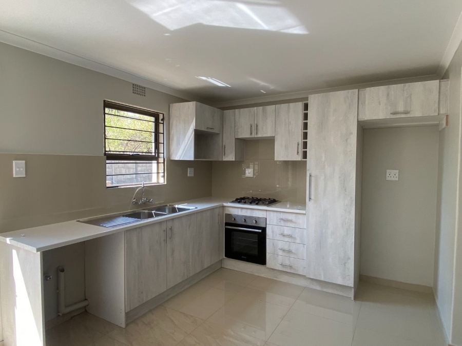 5 Bedroom Property for Sale in Horison Gauteng