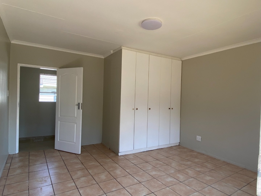 5 Bedroom Property for Sale in Horison Gauteng