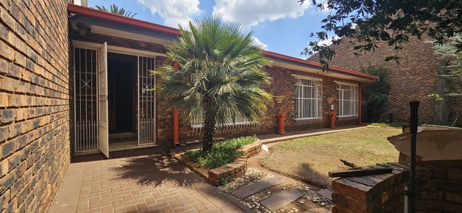 3 Bedroom Property for Sale in Risiville Gauteng