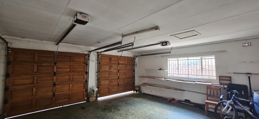 3 Bedroom Property for Sale in Risiville Gauteng