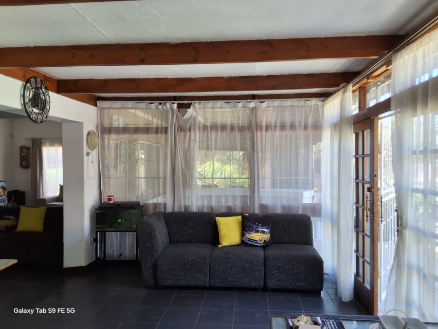 6 Bedroom Property for Sale in Lambton Gauteng