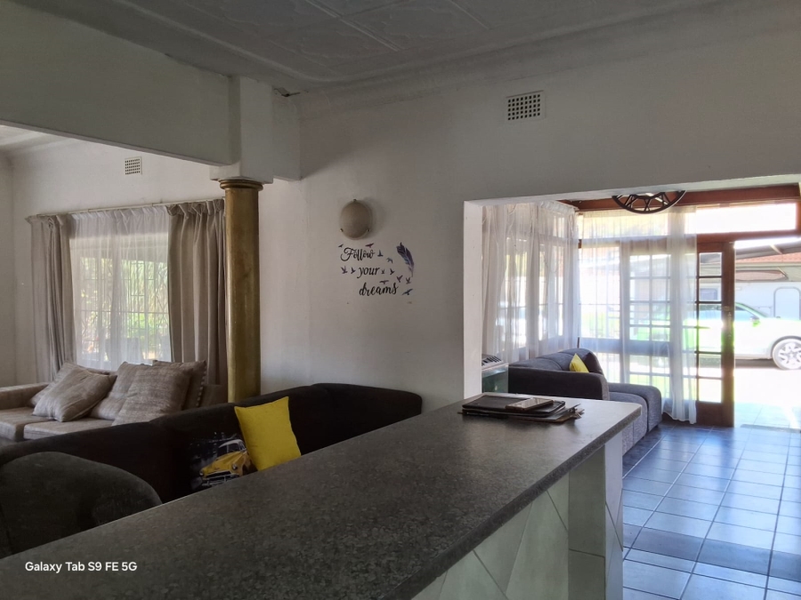 6 Bedroom Property for Sale in Lambton Gauteng