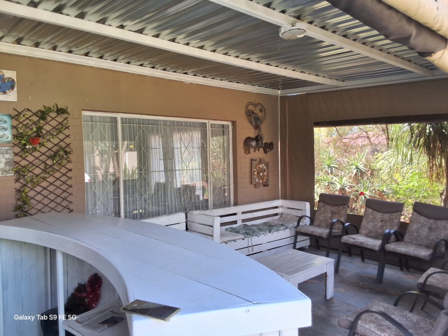 6 Bedroom Property for Sale in Lambton Gauteng