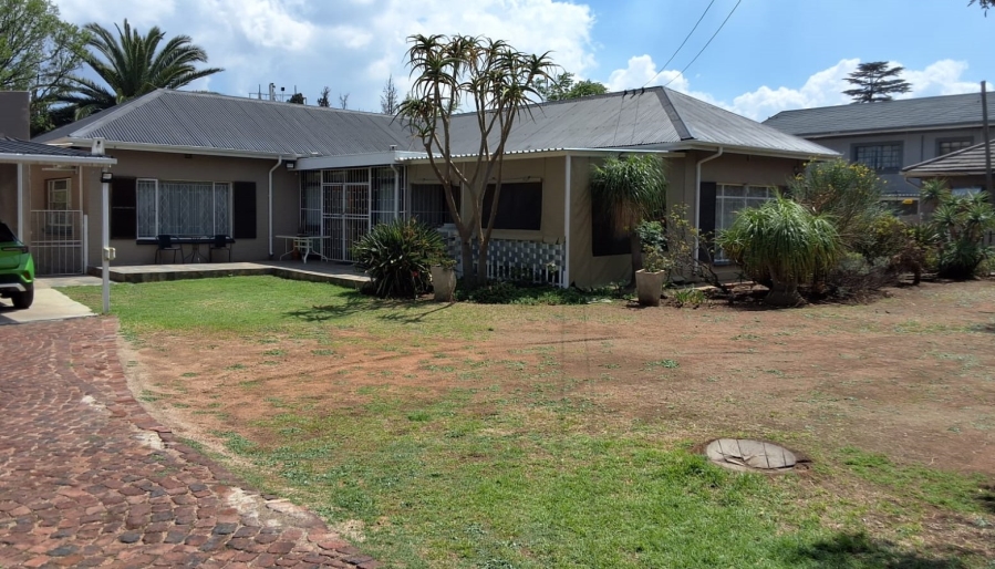 6 Bedroom Property for Sale in Lambton Gauteng