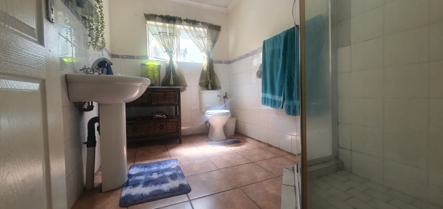 6 Bedroom Property for Sale in Lambton Gauteng