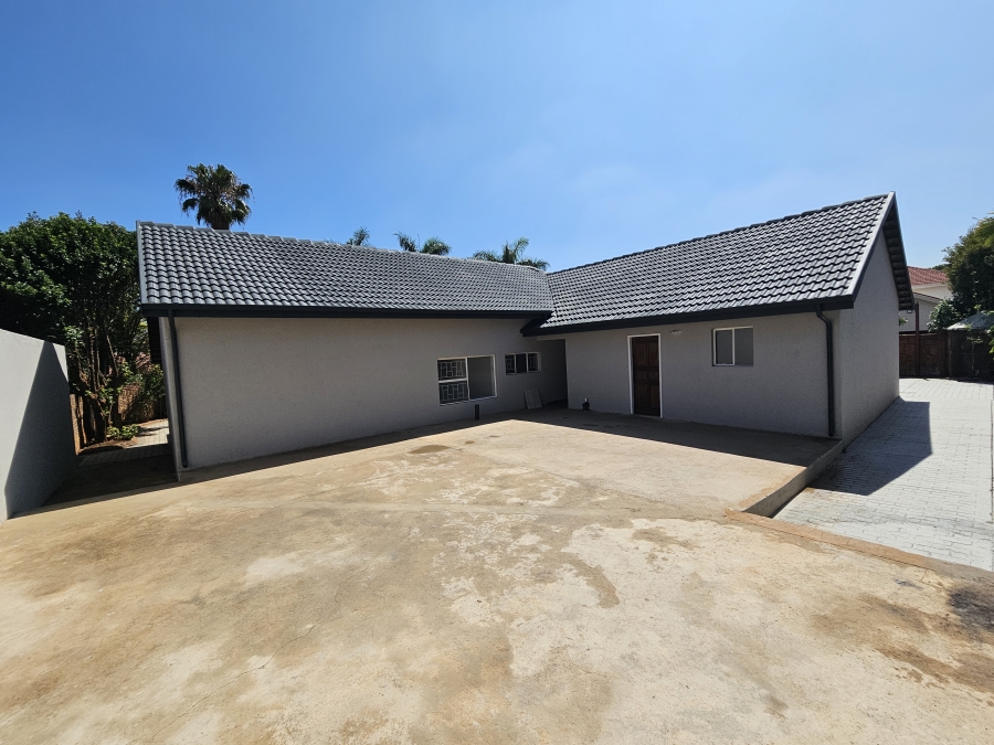 4 Bedroom Property for Sale in Florauna Gauteng