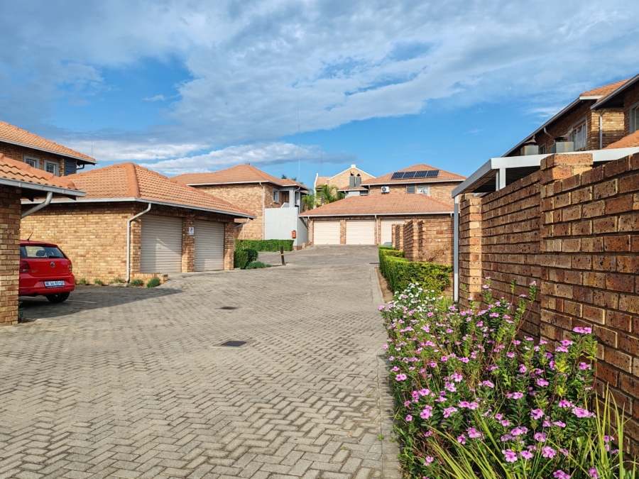 To Let 3 Bedroom Property for Rent in Celtisdal Gauteng