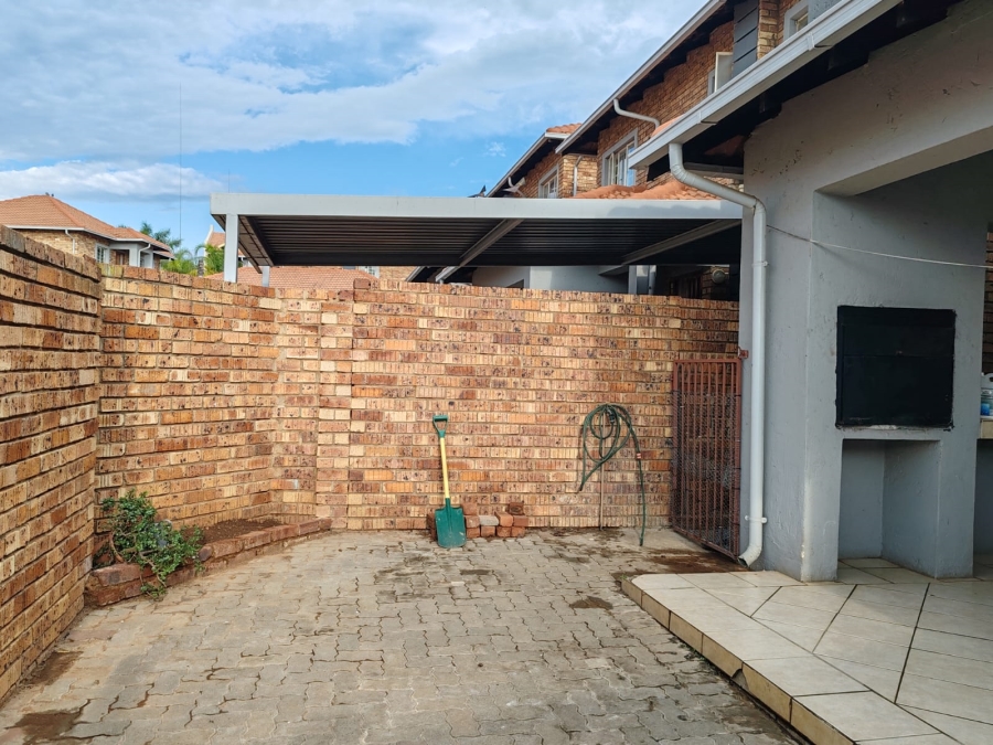 To Let 3 Bedroom Property for Rent in Celtisdal Gauteng