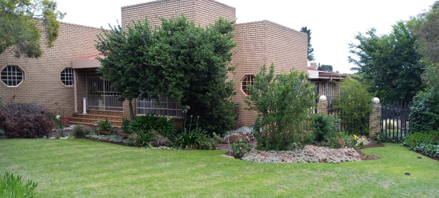 4 Bedroom Property for Sale in Three Rivers East Gauteng