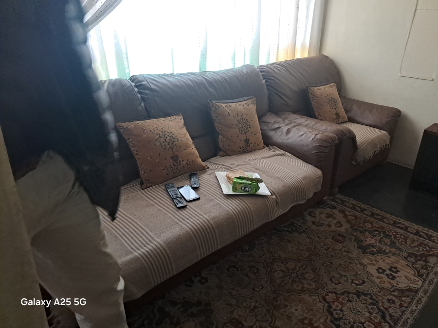 5 Bedroom Property for Sale in Mamelodi West Gauteng