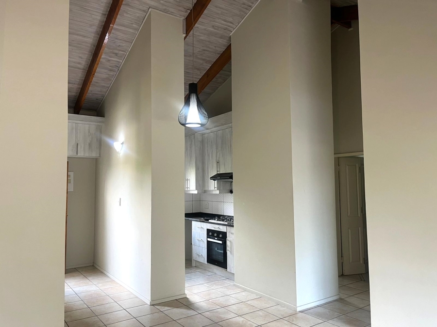 To Let 2 Bedroom Property for Rent in Petervale Gauteng