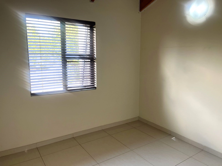 To Let 2 Bedroom Property for Rent in Petervale Gauteng