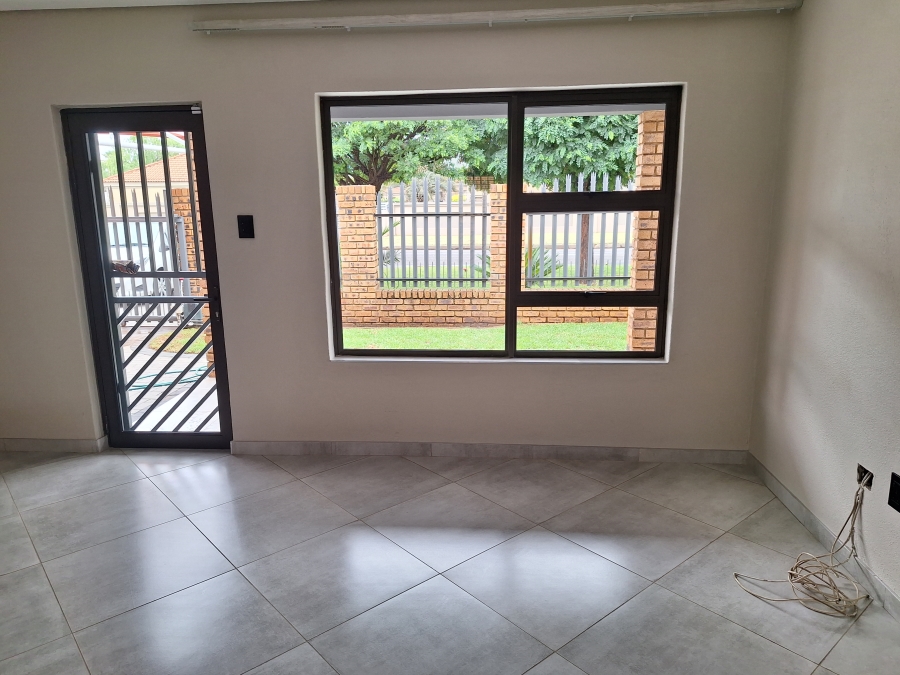 3 Bedroom Property for Sale in Meyerton Central Gauteng