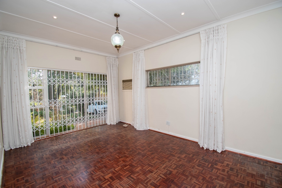 To Let 4 Bedroom Property for Rent in Pierneef Park Gauteng